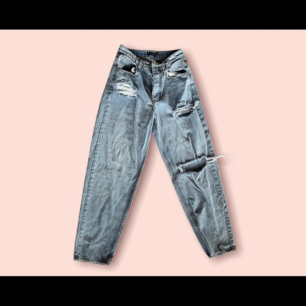 Pretty Little Thing Distressed Boyfriend Jeans